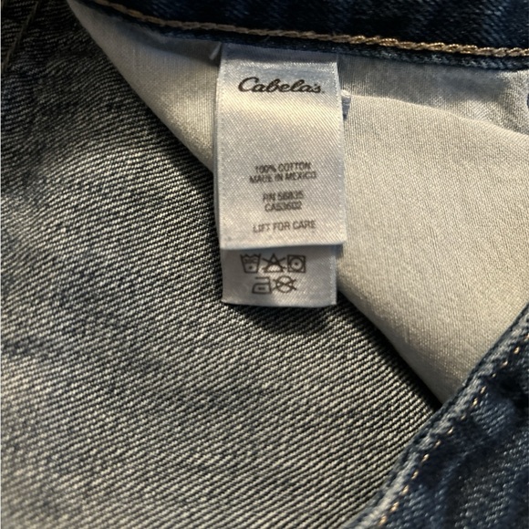 Cabela’s Rugged Wear Classic Fit Jeans for Men - Picture 5 of 5